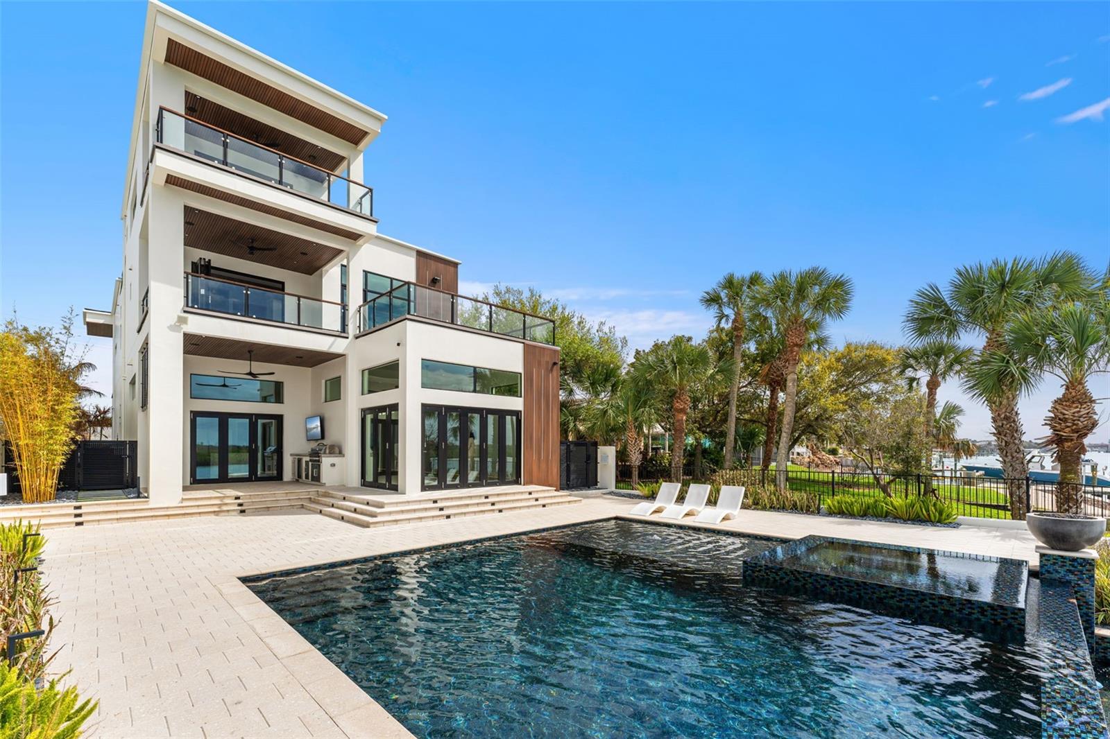 NEW SMYRNA BRIDGE & INV CO 01 - Residential