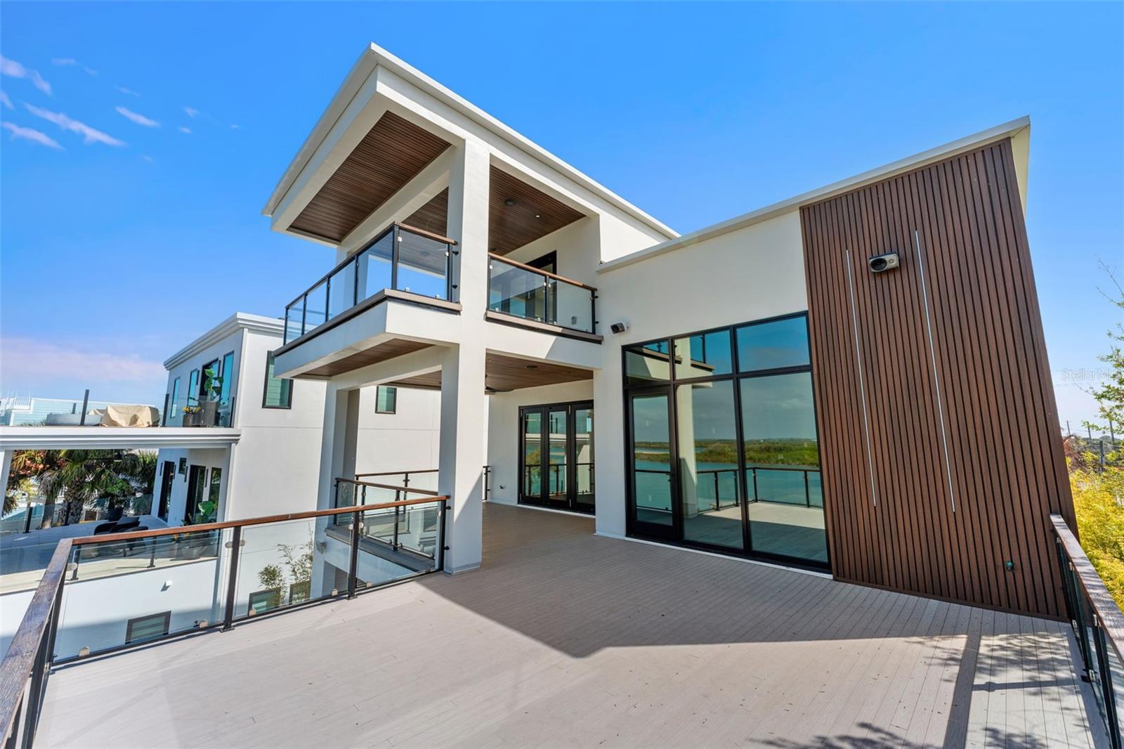 NEW SMYRNA BRIDGE & INV CO 01 - Residential