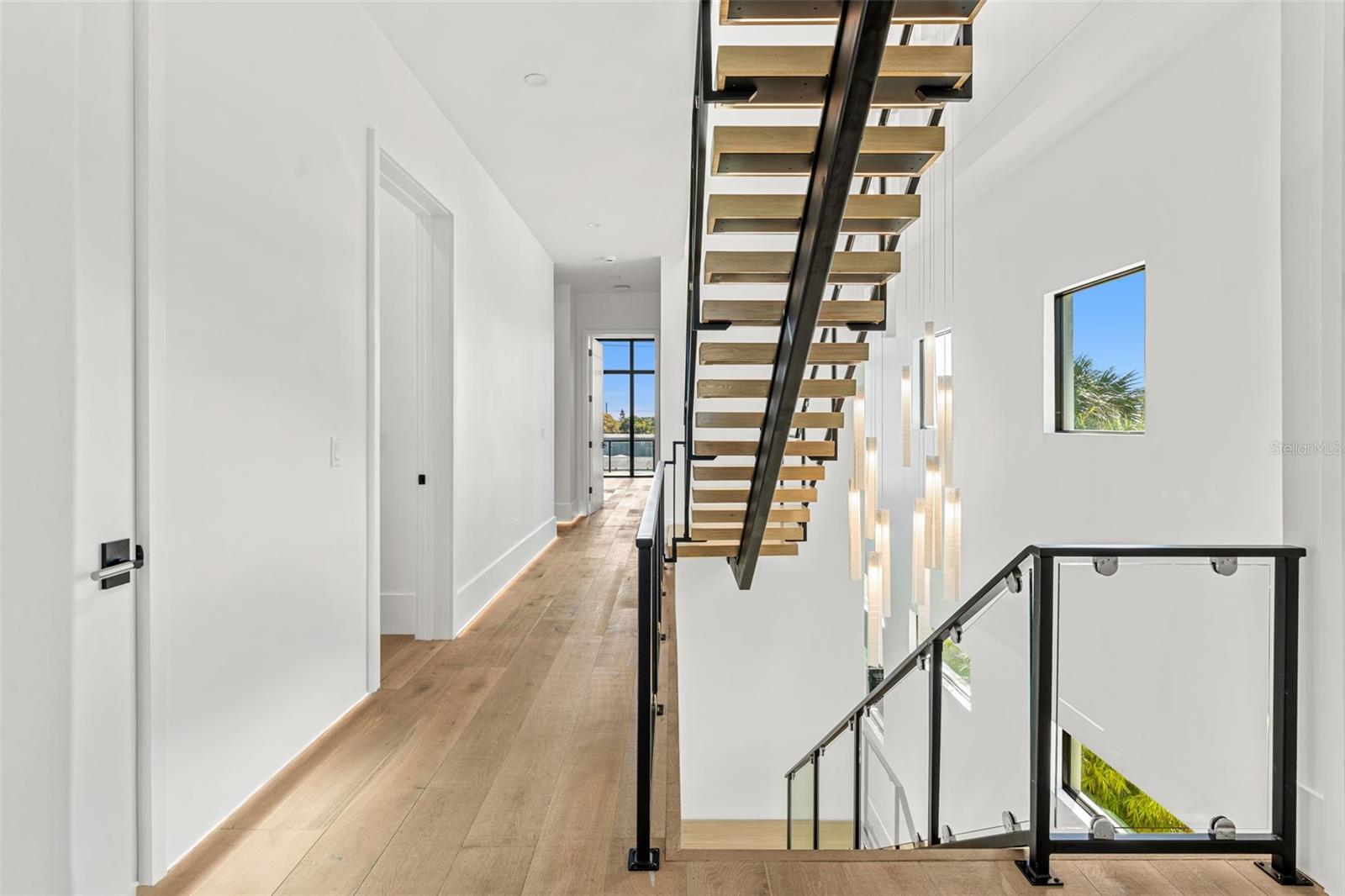 NEW SMYRNA BRIDGE & INV CO 01 - Residential