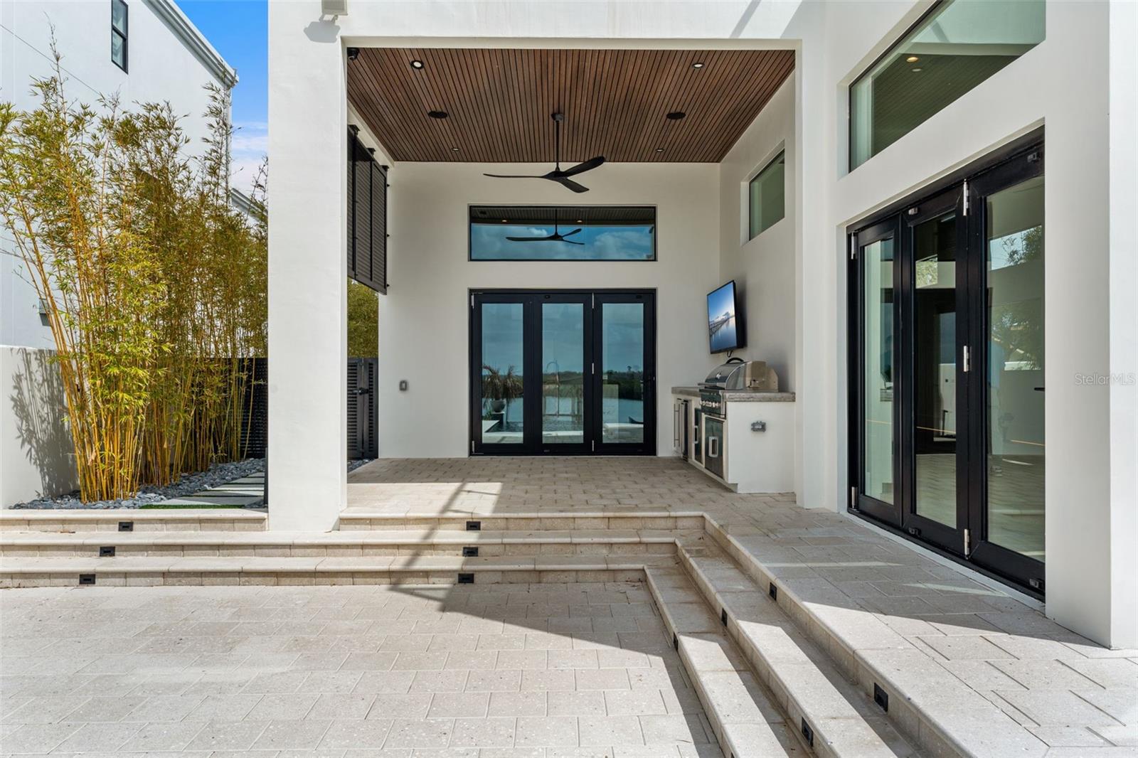 NEW SMYRNA BRIDGE & INV CO 01 - Residential