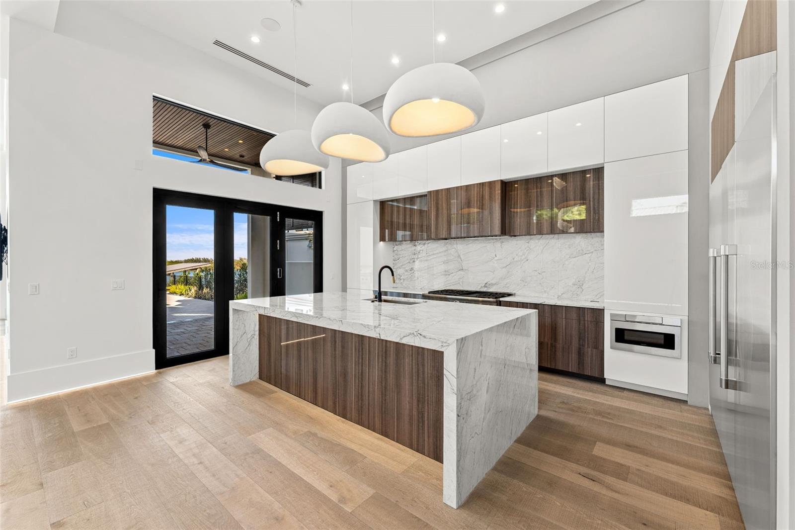 NEW SMYRNA BRIDGE & INV CO 01 - Residential