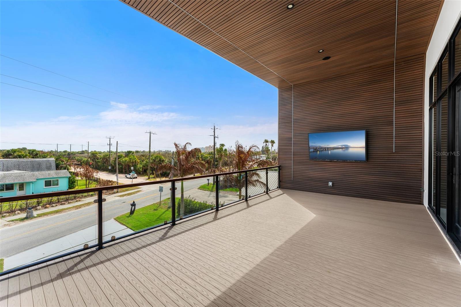 NEW SMYRNA BRIDGE & INV CO 01 - Residential