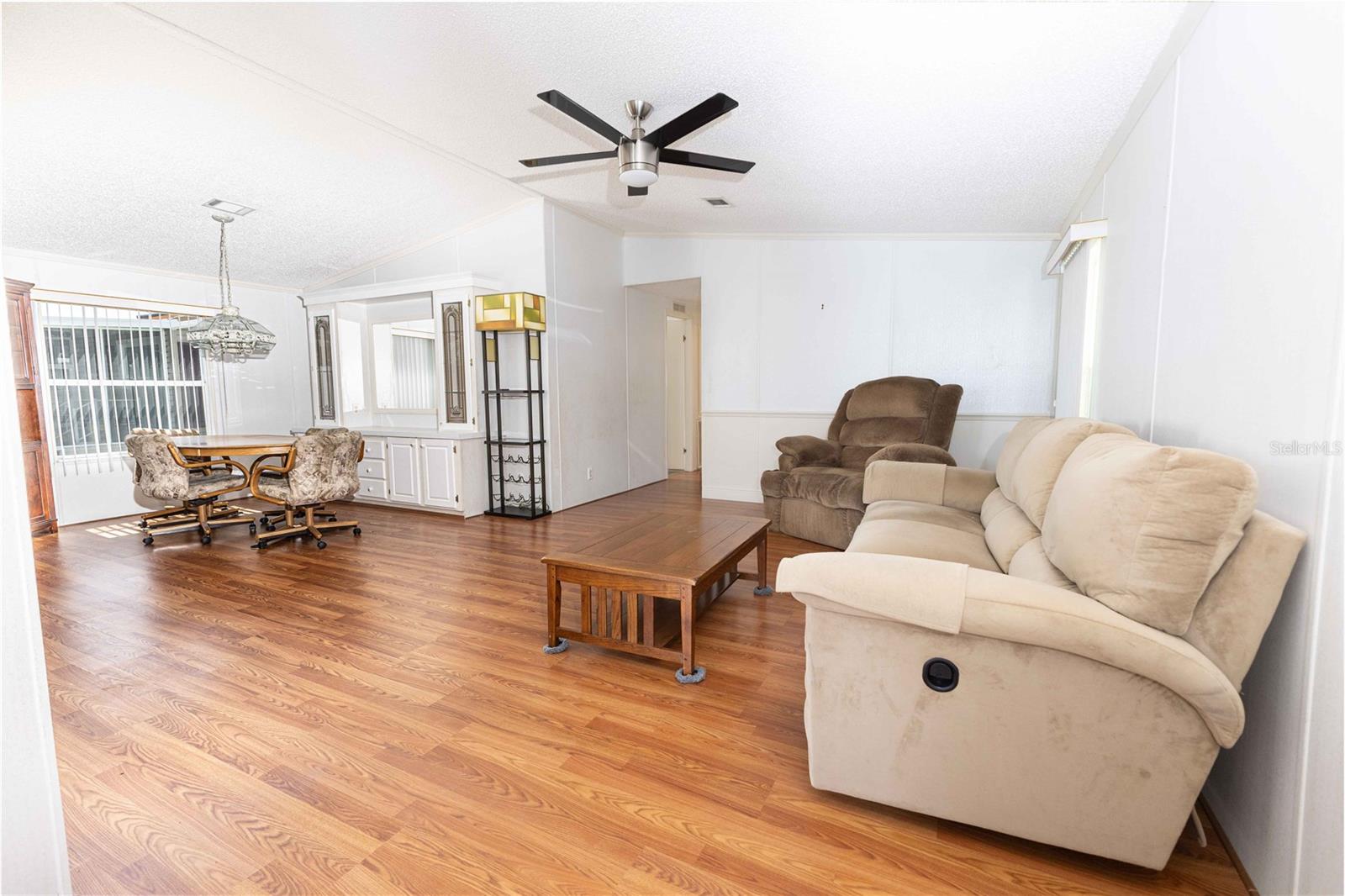5217 CAMBRIDGE COURT
