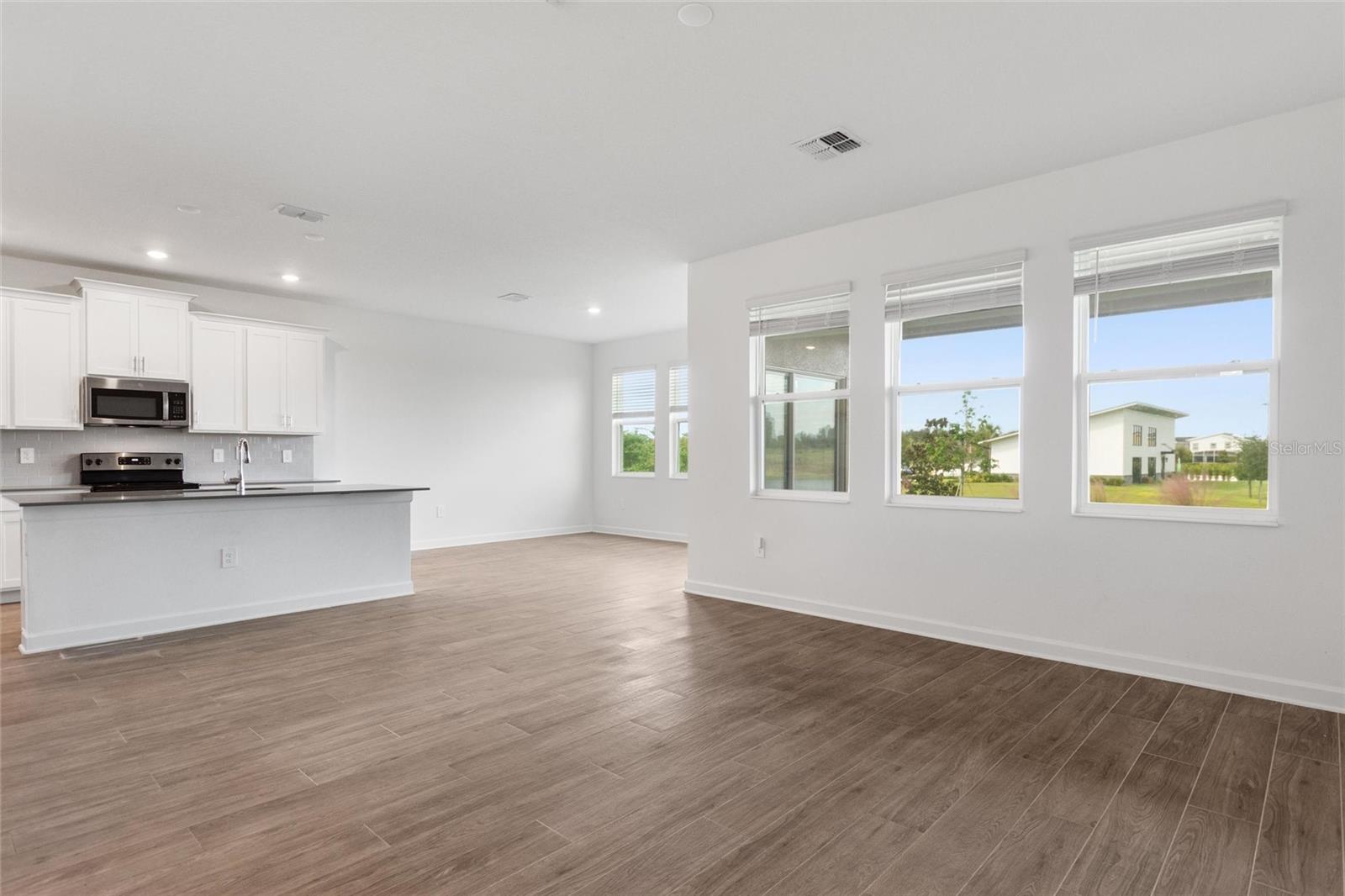 STONEYBROOK SOUTH NORTH PRCL PH 1 - Residential Lease