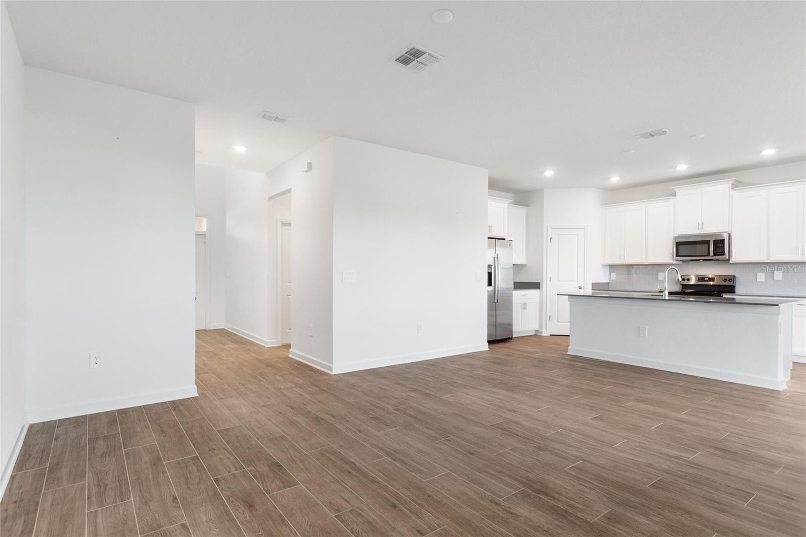 STONEYBROOK SOUTH NORTH PRCL PH 1 - Residential Lease