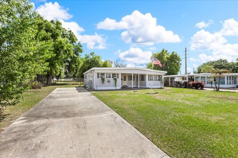 Tiny photo for 11504 Hickory Lane, Tavares, FL 32778 (MLS # O6393253)