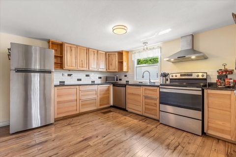 Tiny photo for 11504 Hickory Lane, Tavares, FL 32778 (MLS # O6393253)