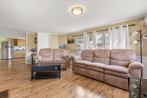 Tiny photo for 11504 Hickory Lane, Tavares, FL 32778 (MLS # O6393253)