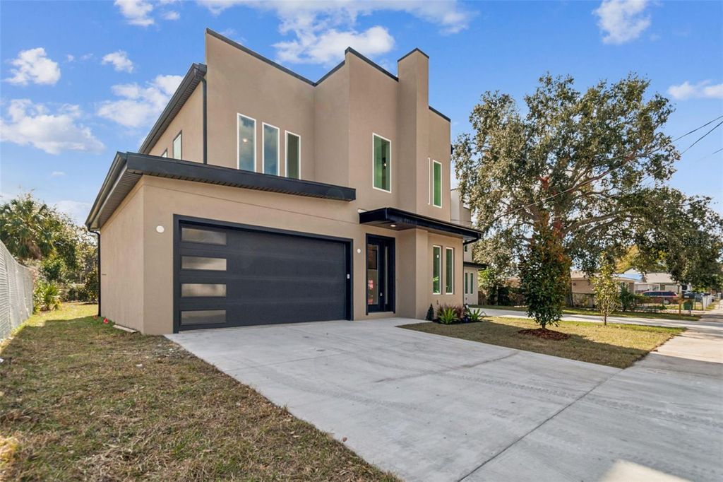 Photo of 1517 E 27th Avenue, Tampa, FL 33605 (MLS # TB8470180)