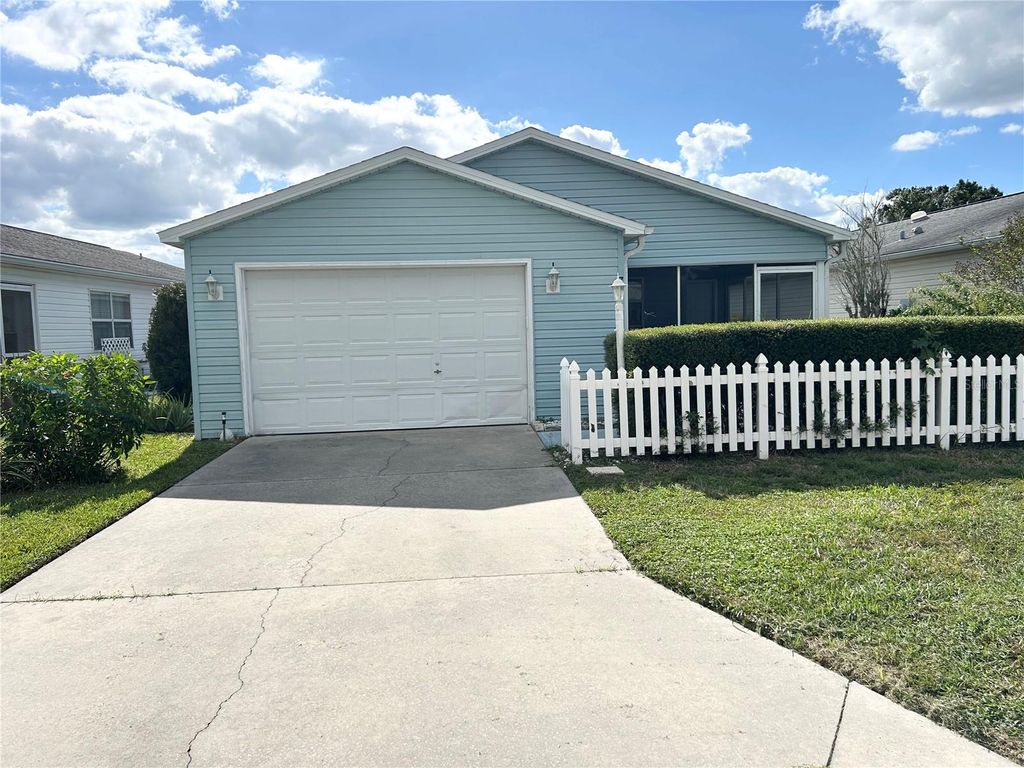 Photo of 718 Villita Lane, The Villages, FL 32159 (MLS # G5102695)