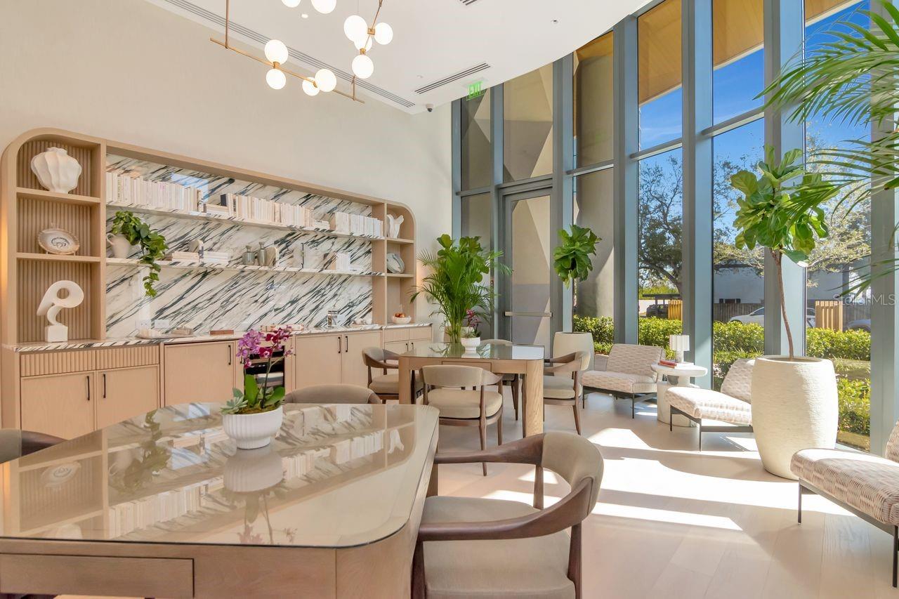 RITZ CARLTON RESIDENCES TOWER II - Residential