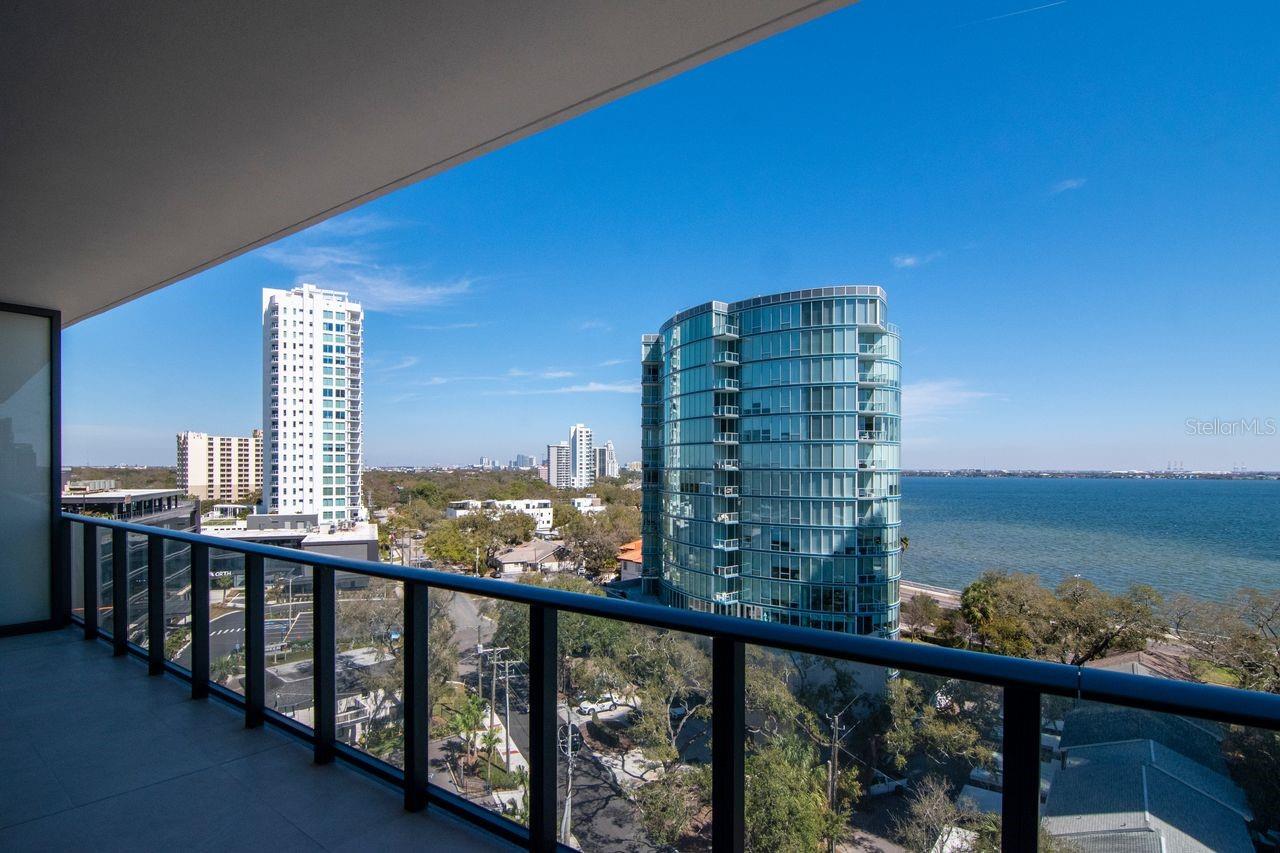 RITZ CARLTON RESIDENCES TOWER II - Residential