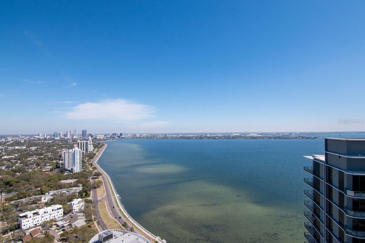 RITZ CARLTON RESIDENCES TOWER II - Residential