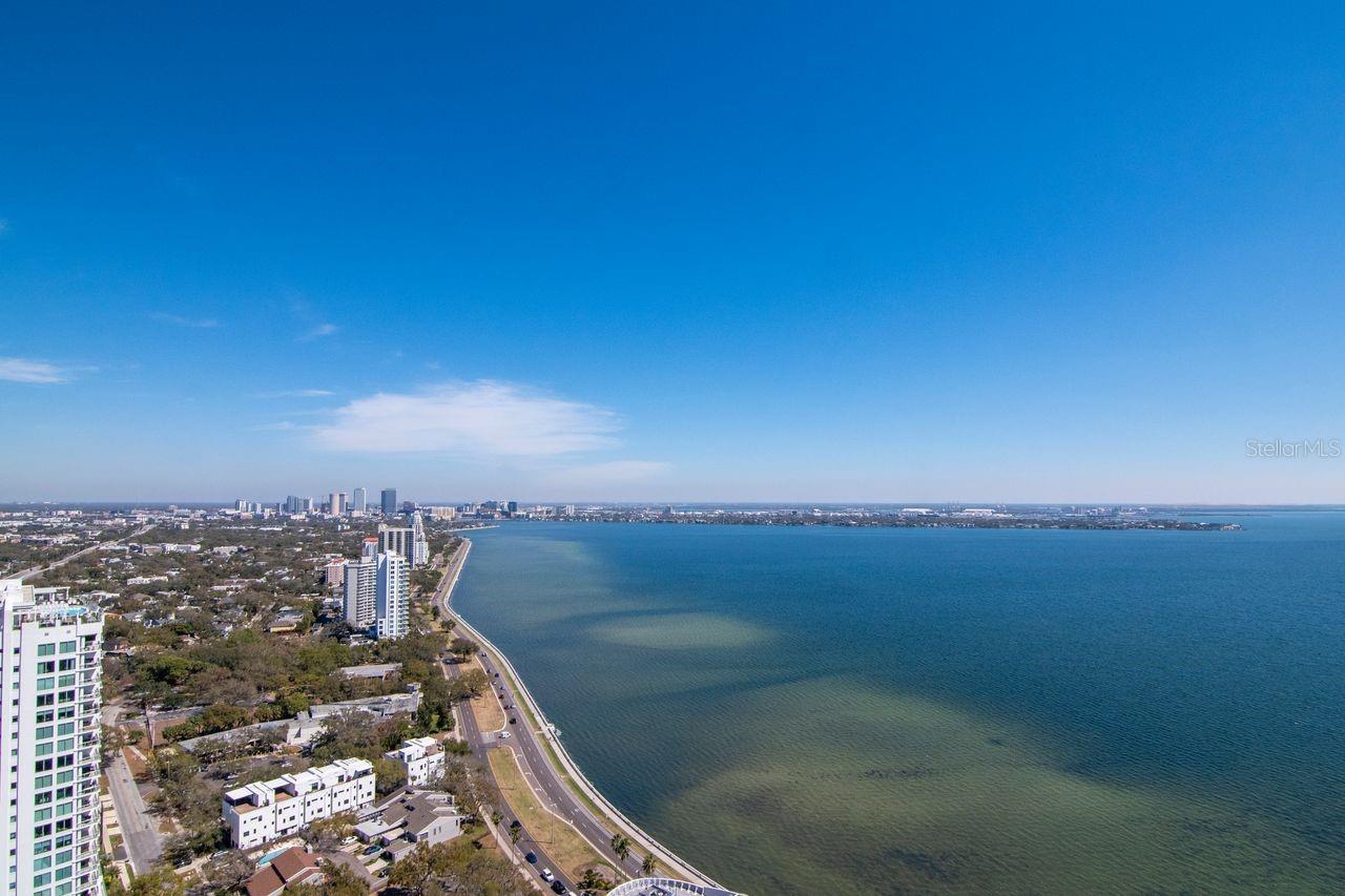 RITZ CARLTON RESIDENCES TOWER II - Residential