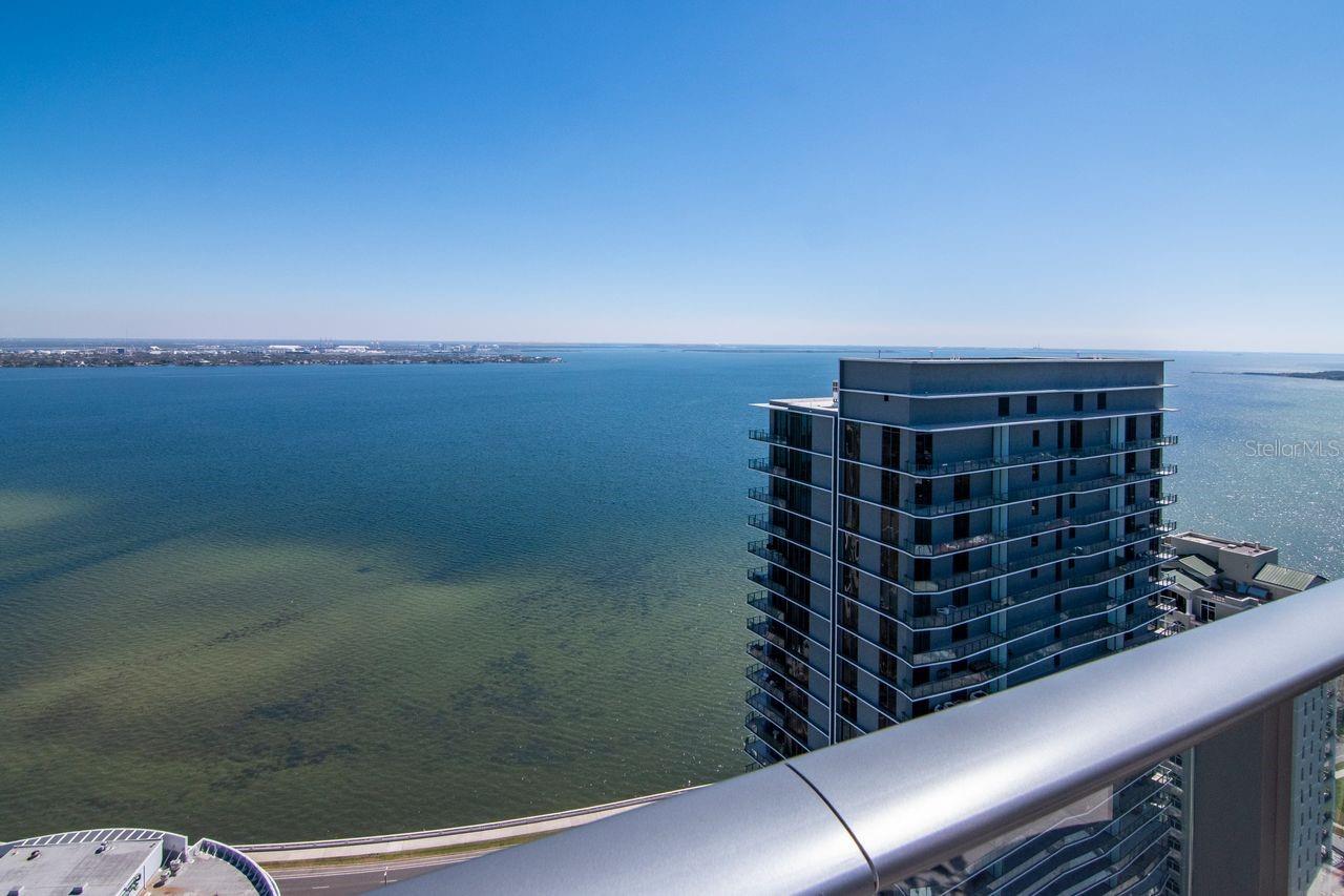 RITZ CARLTON RESIDENCES TOWER II - Residential