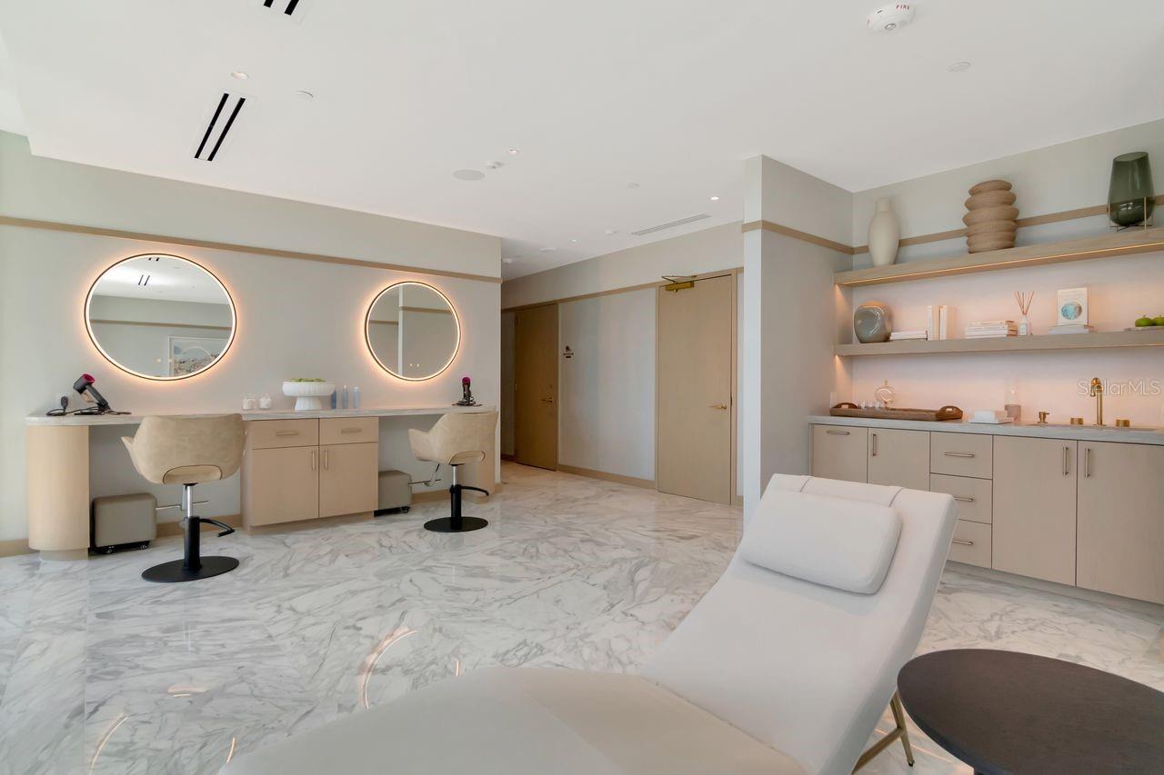 RITZ CARLTON RESIDENCES TOWER II - Residential