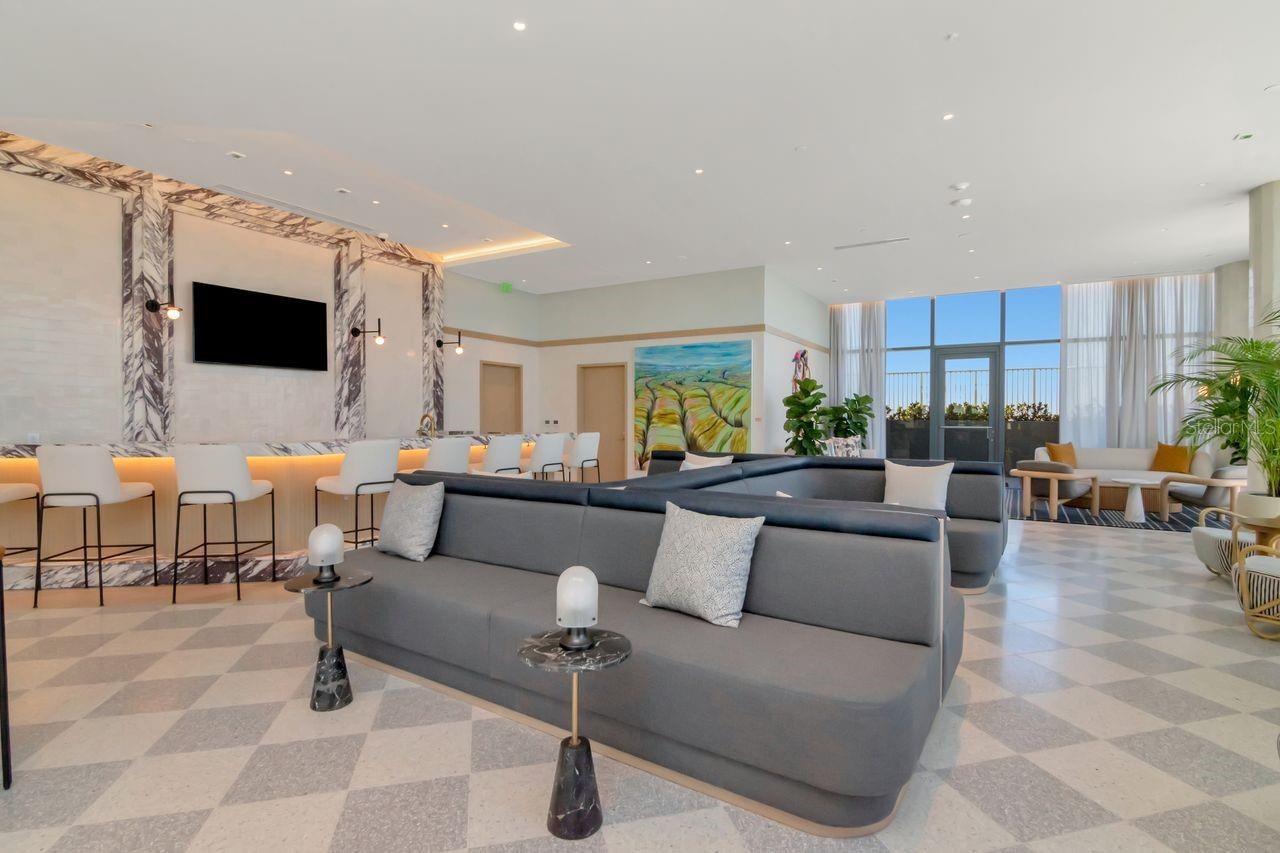 RITZ CARLTON RESIDENCES TOWER II - Residential