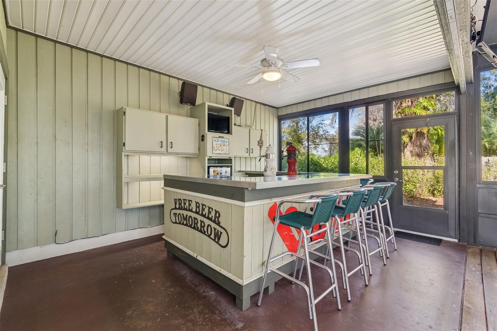 CRENSHAW LAKES - Residential