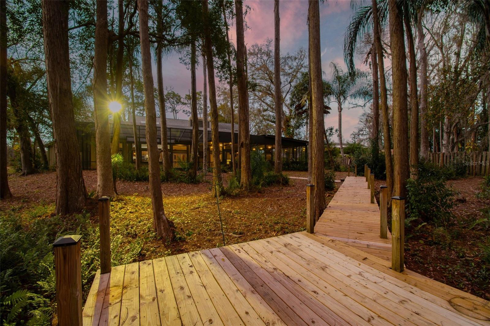 CRENSHAW LAKES - Residential