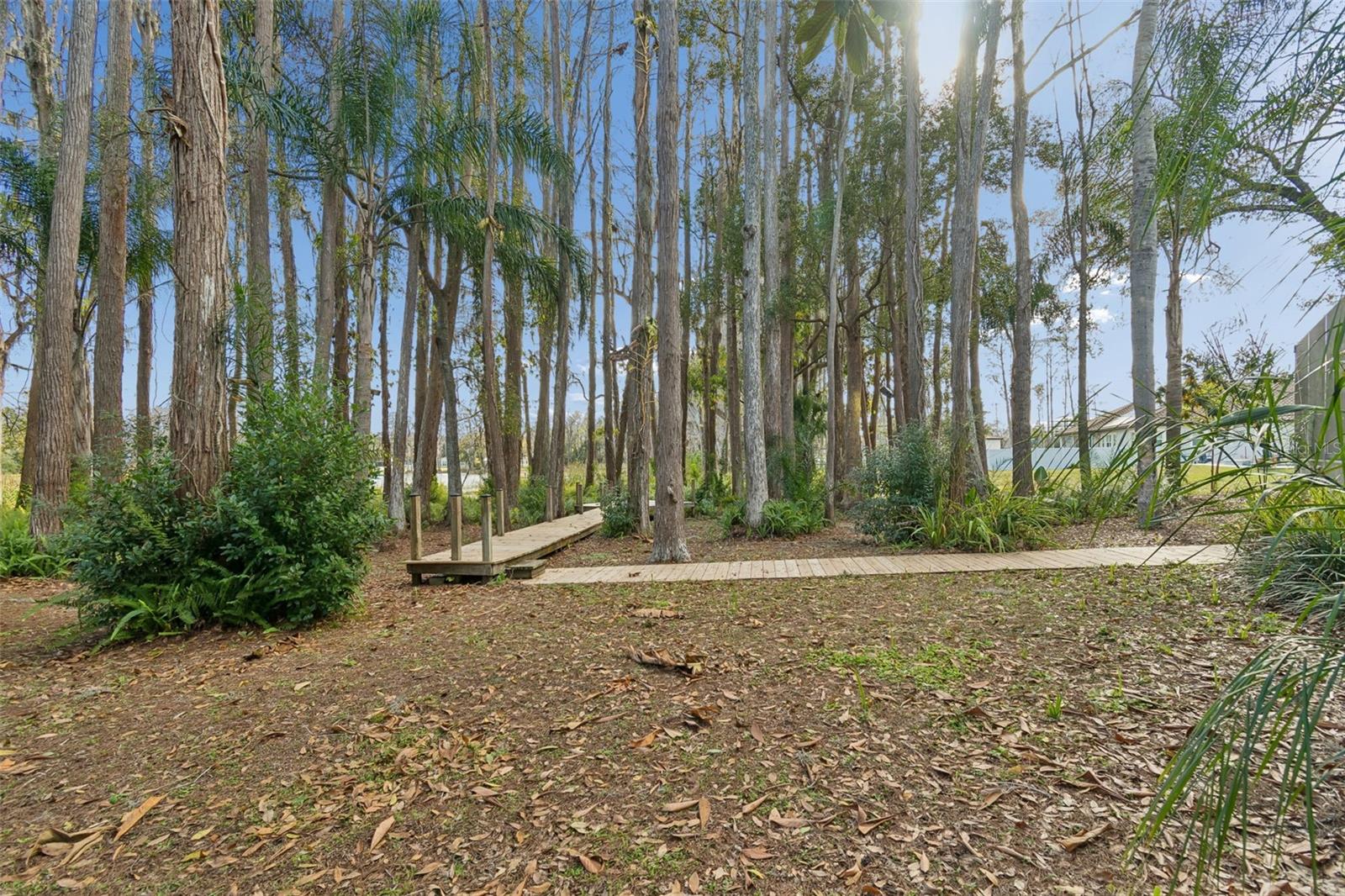 CRENSHAW LAKES - Residential