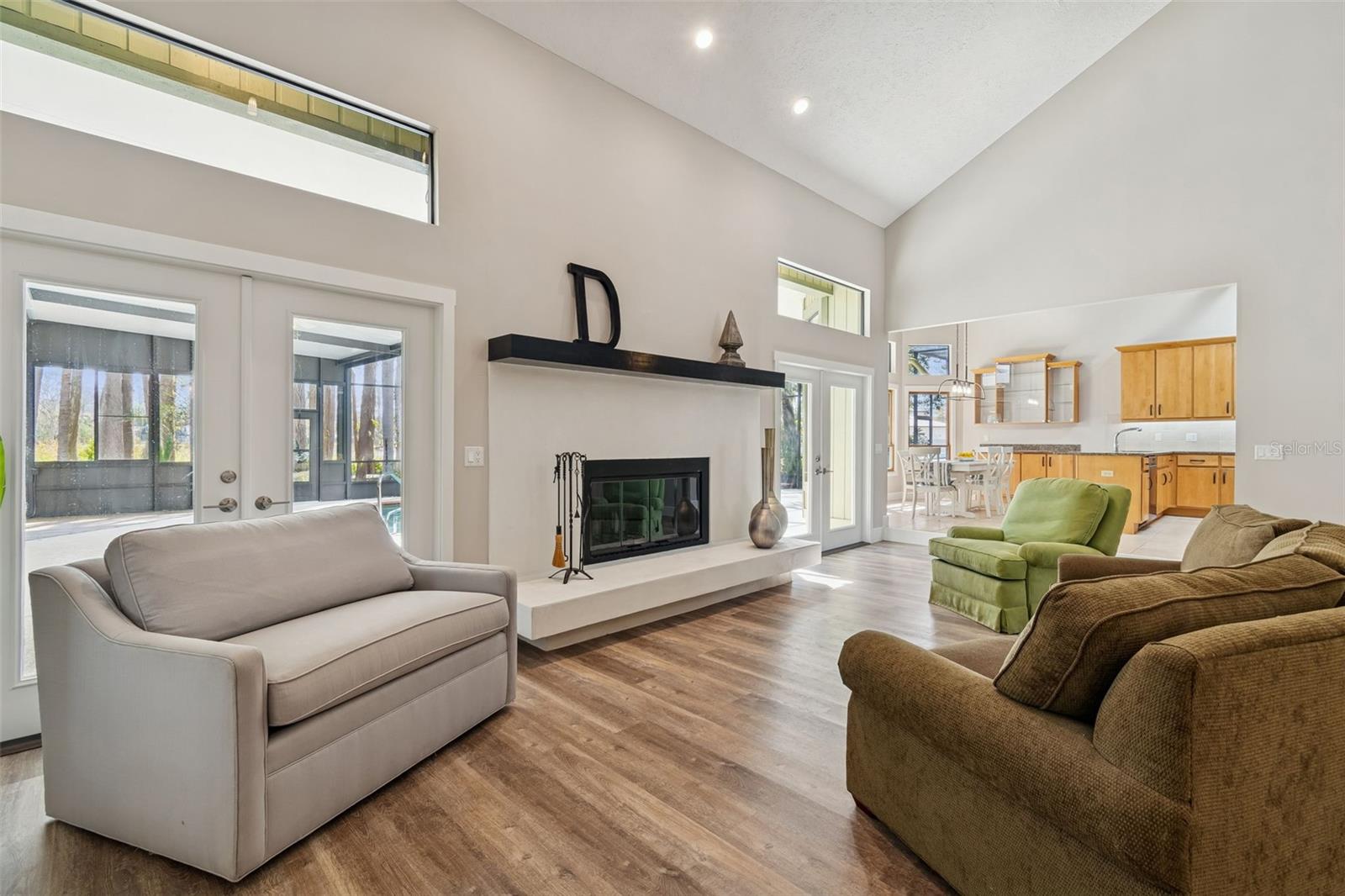 CRENSHAW LAKES - Residential