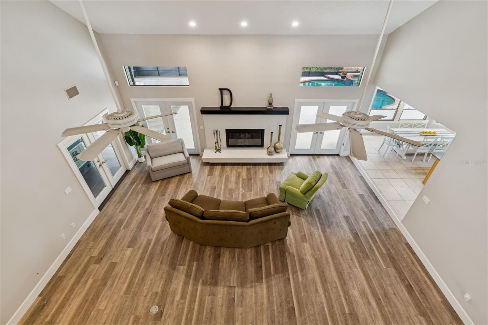 CRENSHAW LAKES - Residential