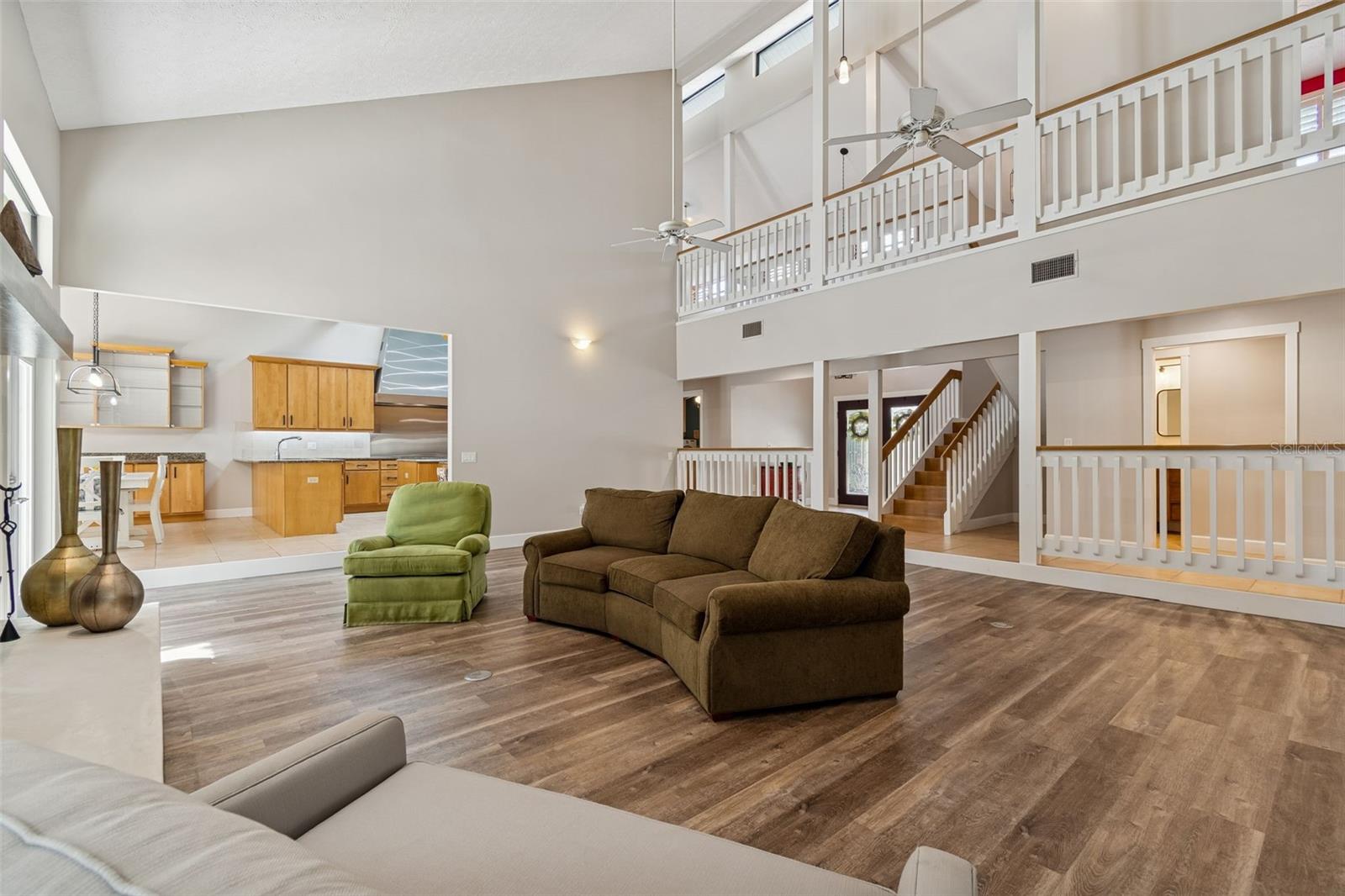 CRENSHAW LAKES - Residential