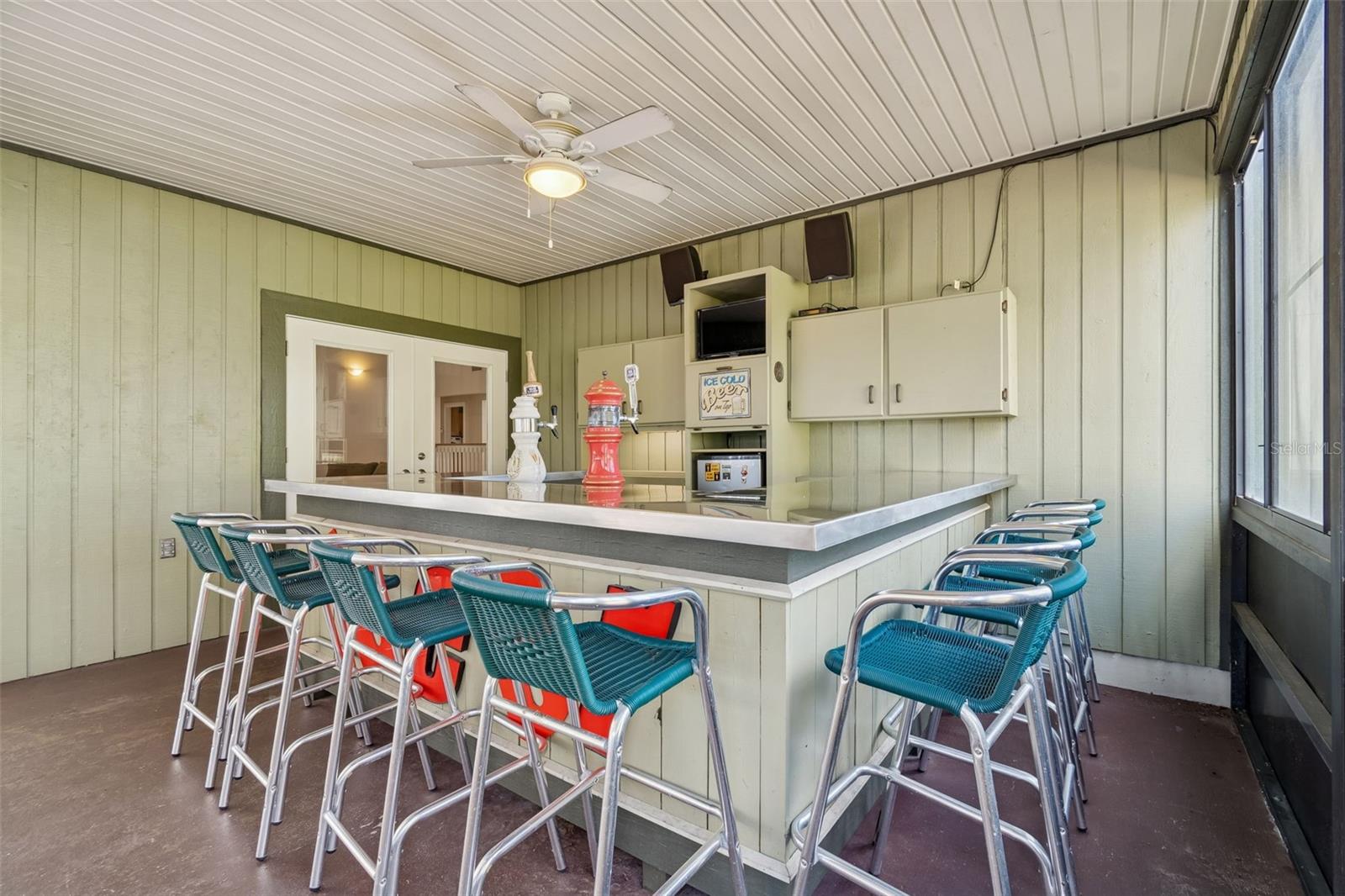 CRENSHAW LAKES - Residential