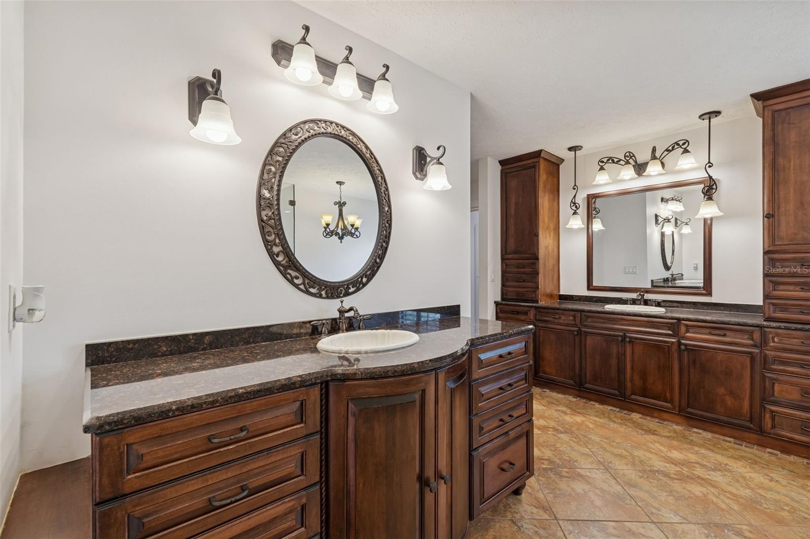 CRENSHAW LAKES - Residential