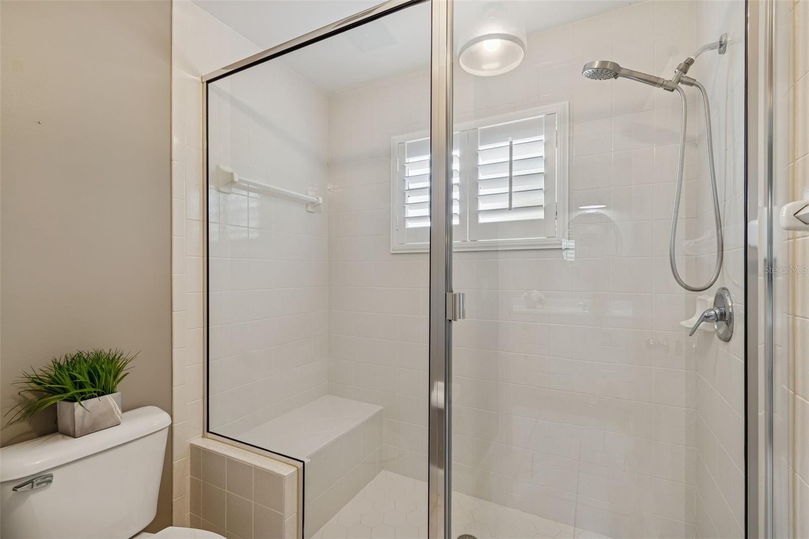 CRENSHAW LAKES - Residential