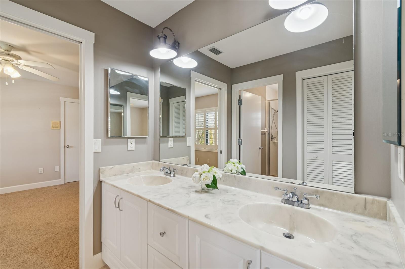 CRENSHAW LAKES - Residential