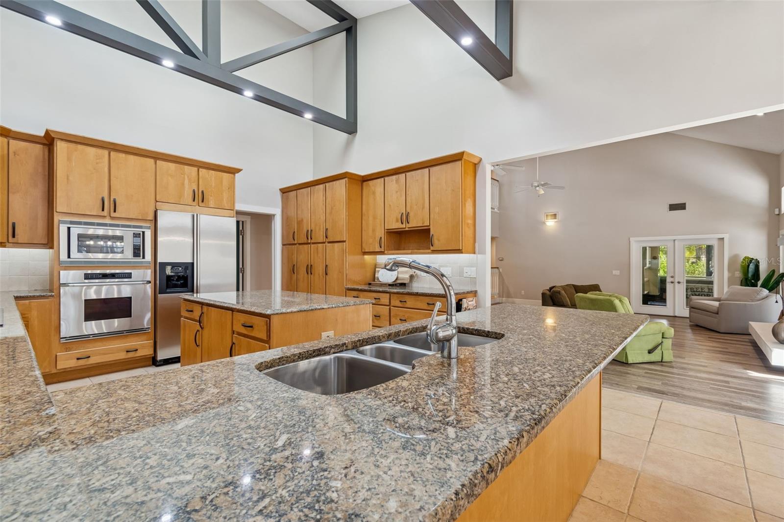 CRENSHAW LAKES - Residential