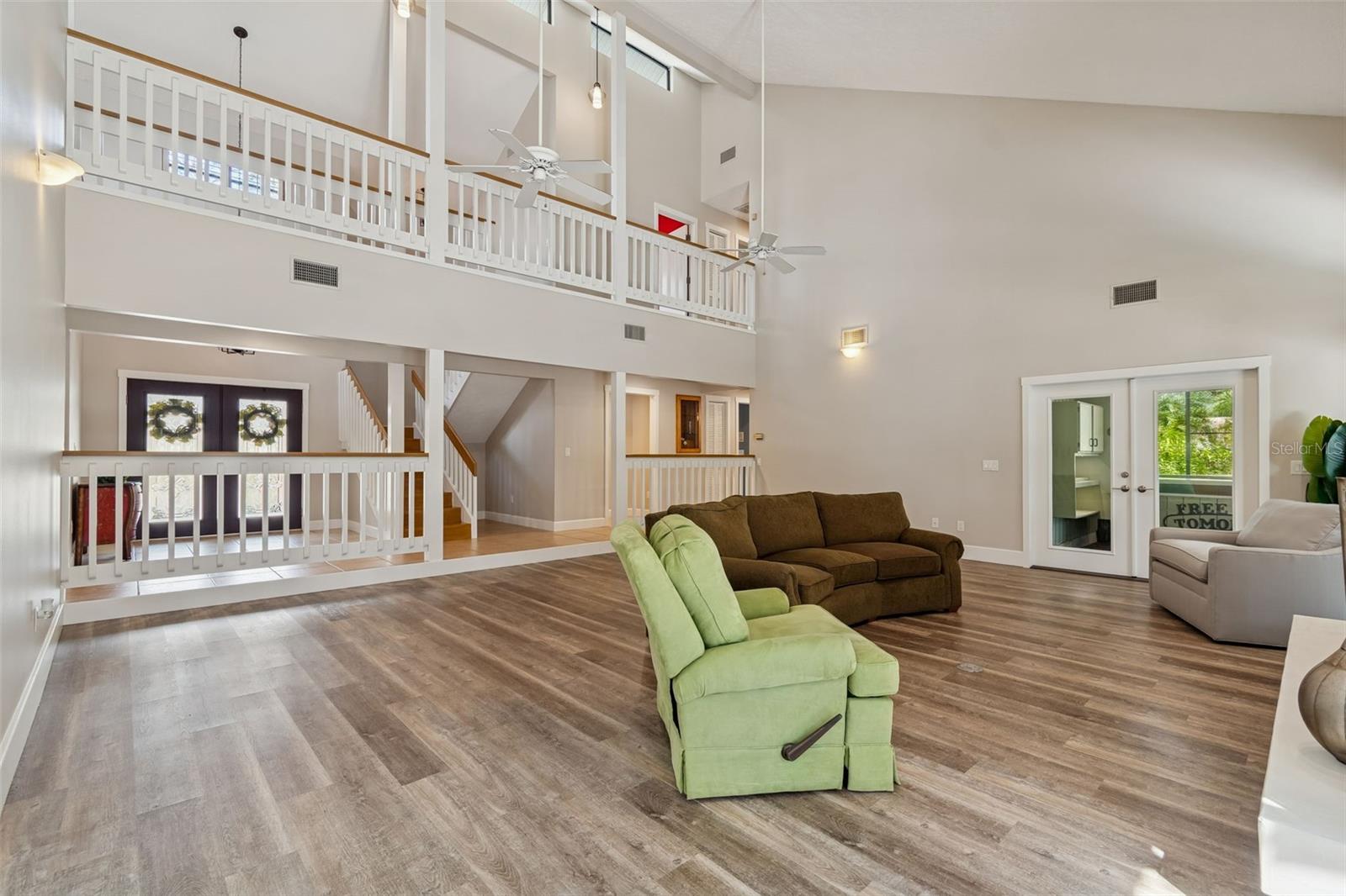 CRENSHAW LAKES - Residential