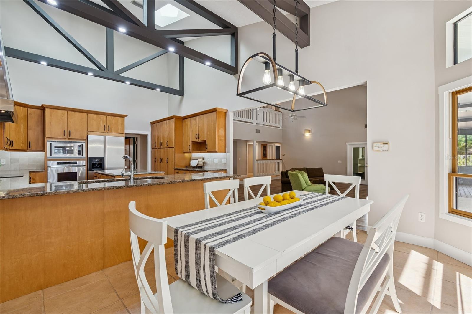 CRENSHAW LAKES - Residential