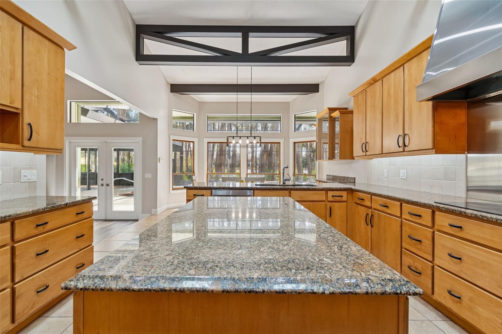 CRENSHAW LAKES - Residential