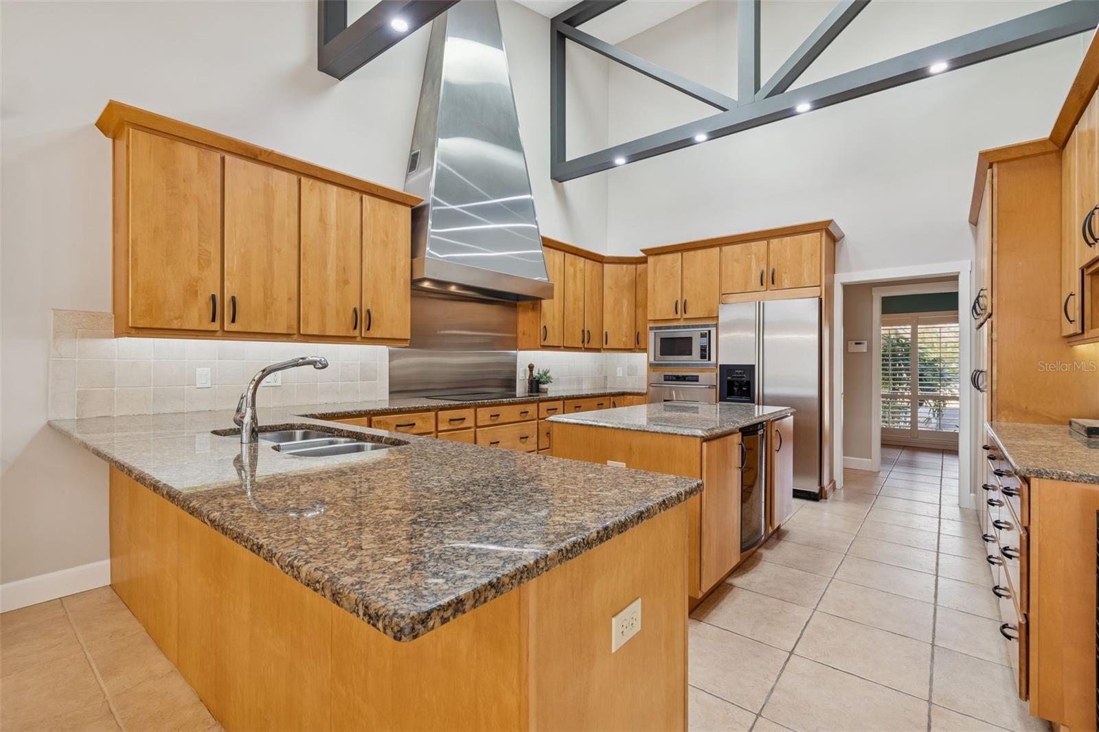 CRENSHAW LAKES - Residential