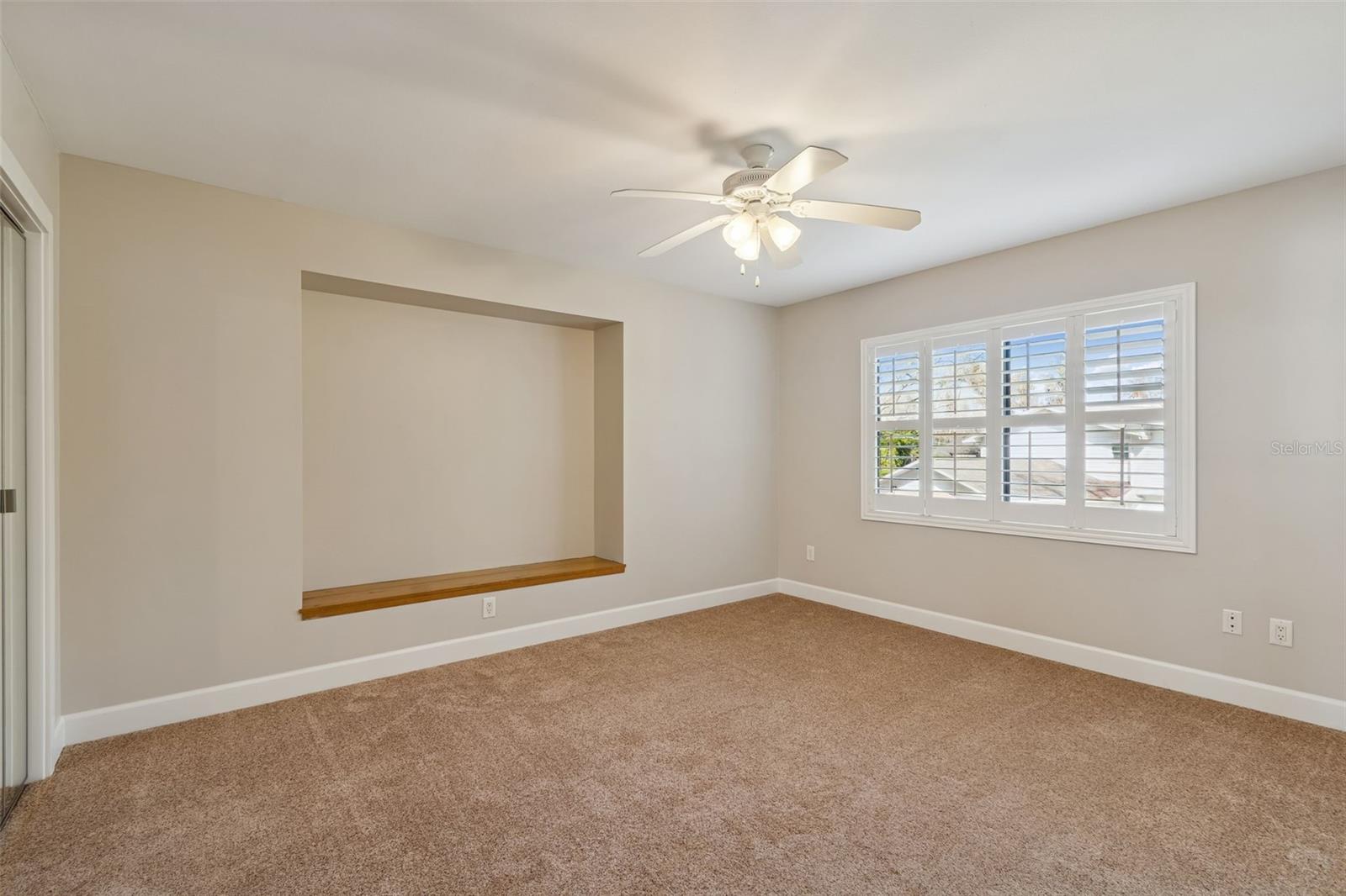 CRENSHAW LAKES - Residential