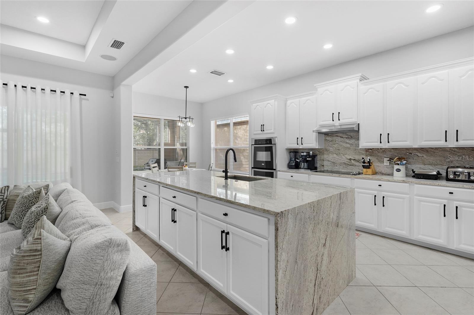 PALMA SOLA TRACE - Residential