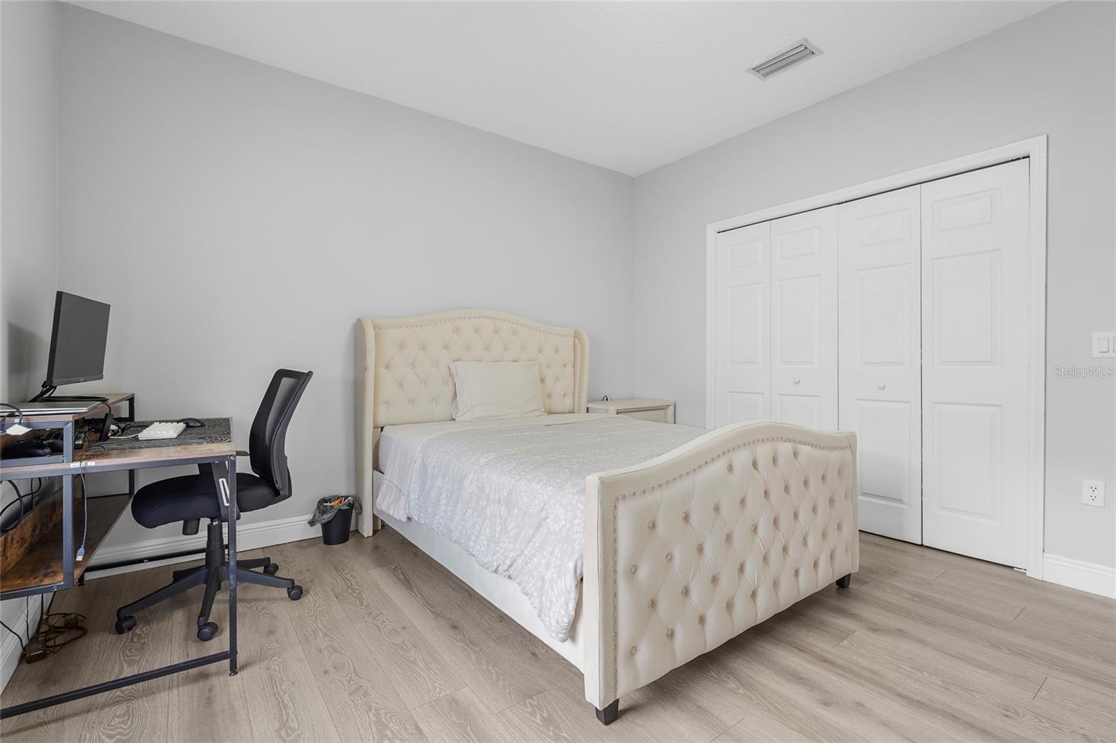 PALMA SOLA TRACE - Residential