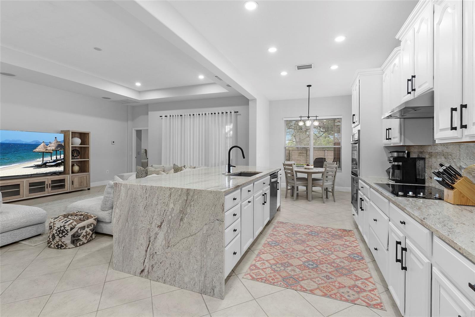 PALMA SOLA TRACE - Residential