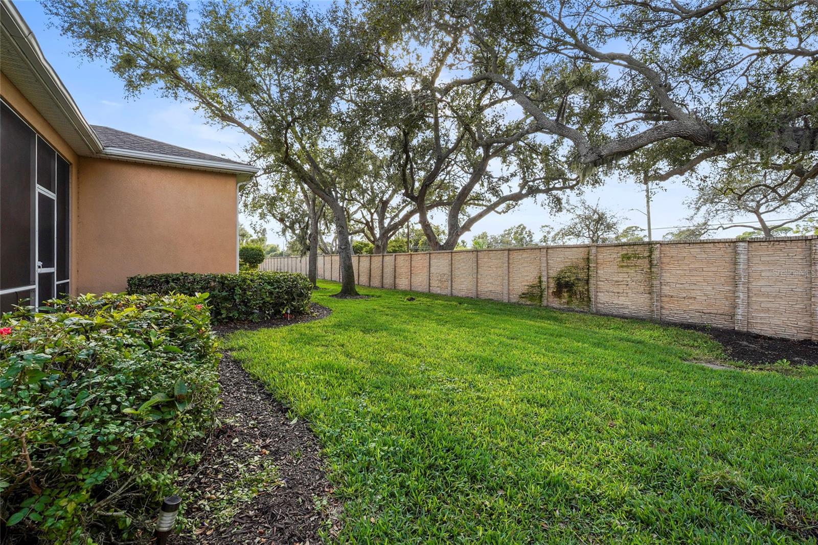 PALMA SOLA TRACE - Residential