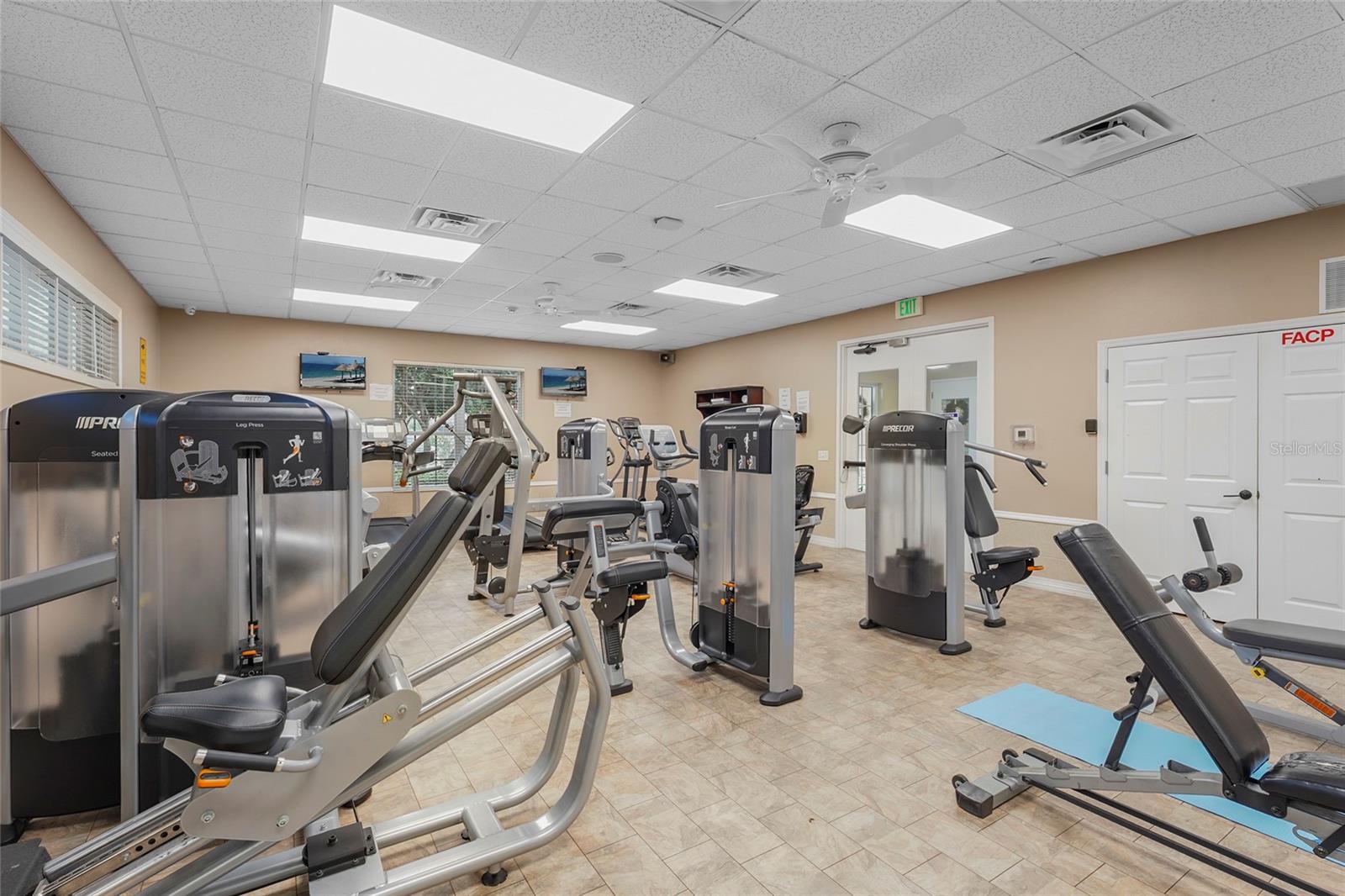 PALMA SOLA TRACE - Residential