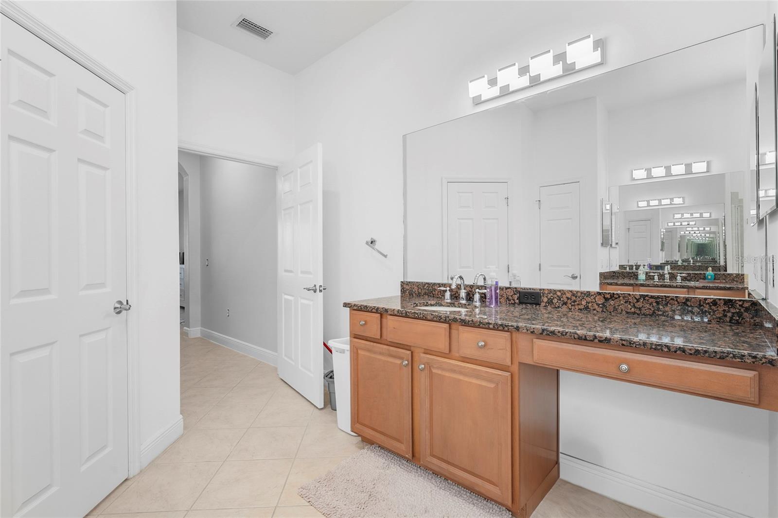 PALMA SOLA TRACE - Residential