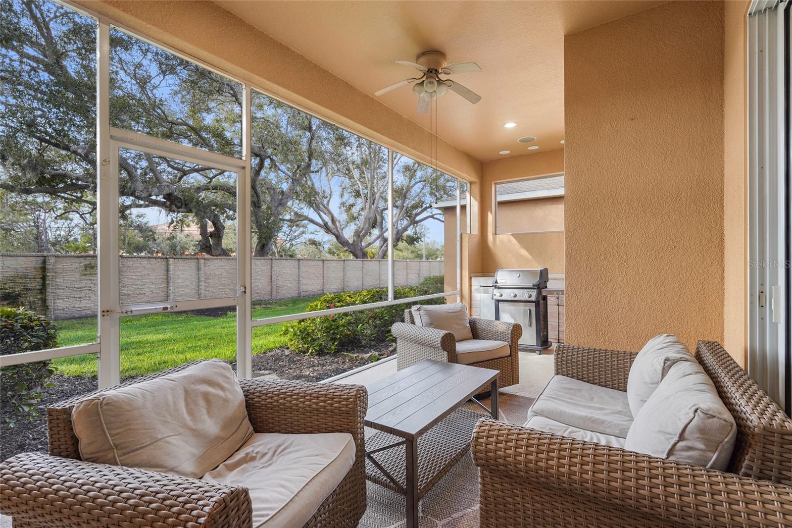 PALMA SOLA TRACE - Residential