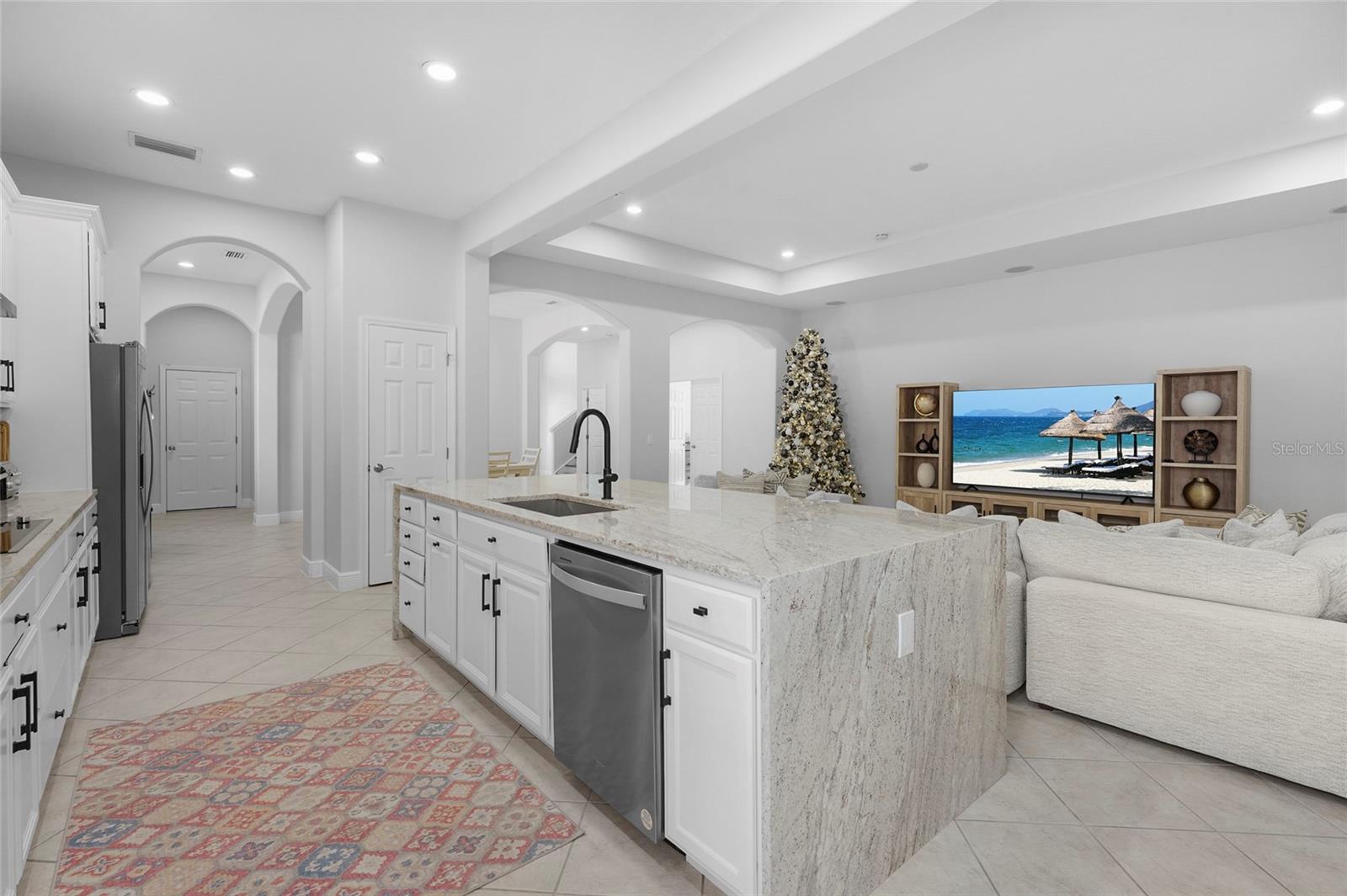 PALMA SOLA TRACE - Residential