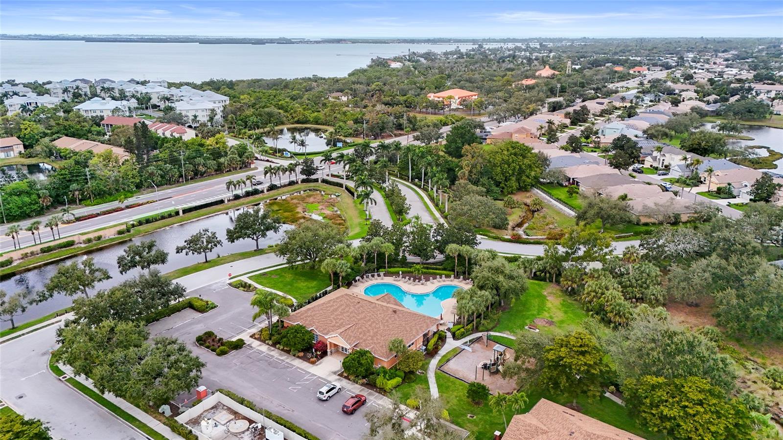 PALMA SOLA TRACE - Residential