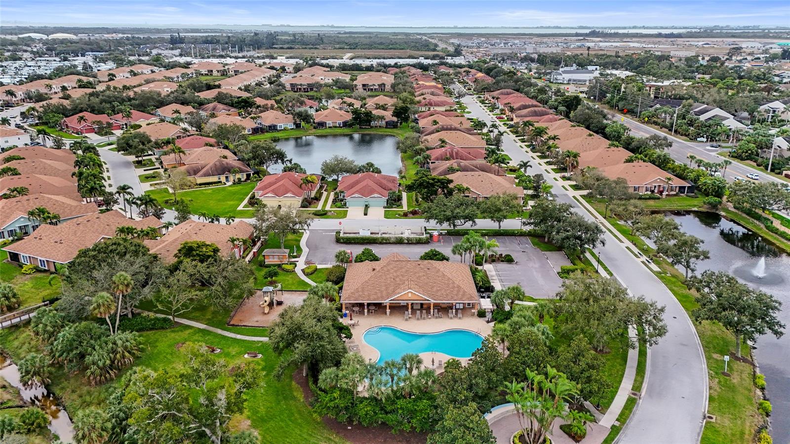 PALMA SOLA TRACE - Residential