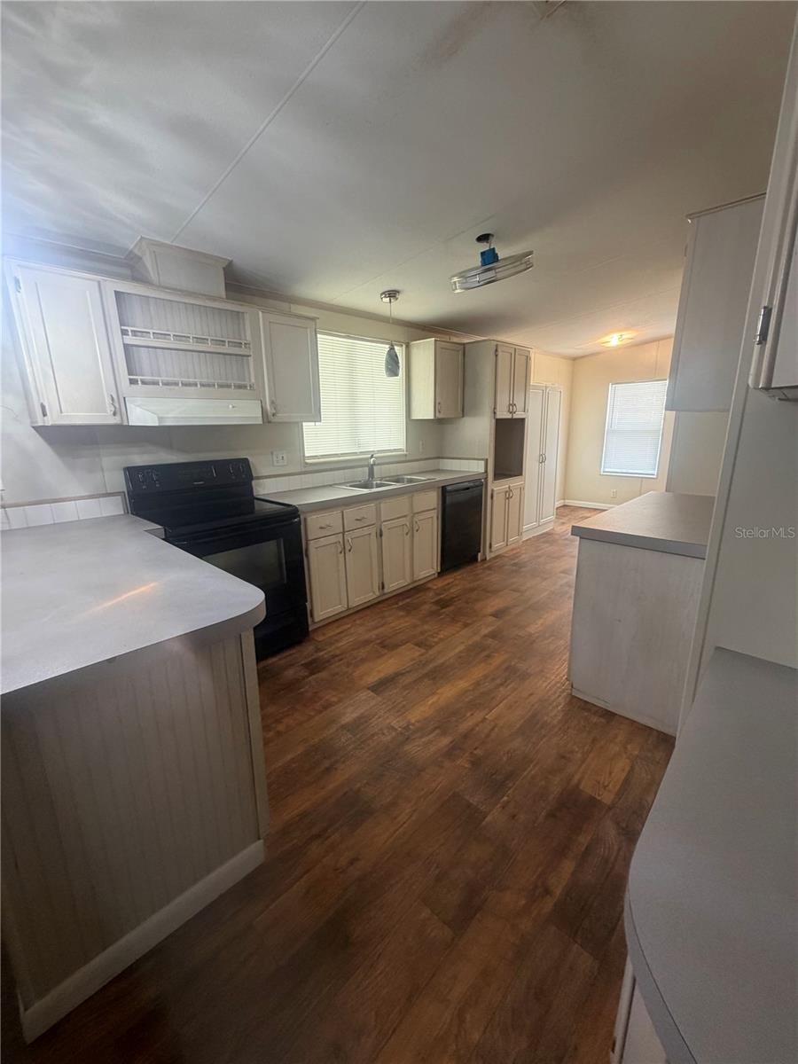 Photo of 4909 Merrin Road, Plant City, FL 33565 (MLS # O6450358)
