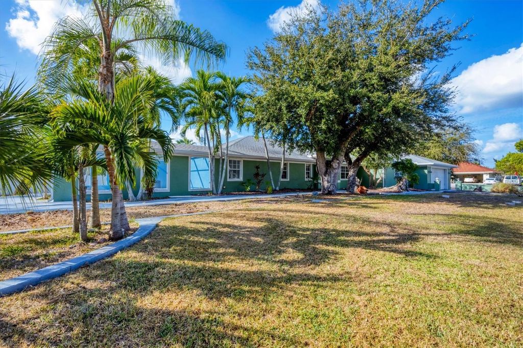 Photo of 2540 Carmine Road, Venice, FL 34293 (MLS # A4676198)