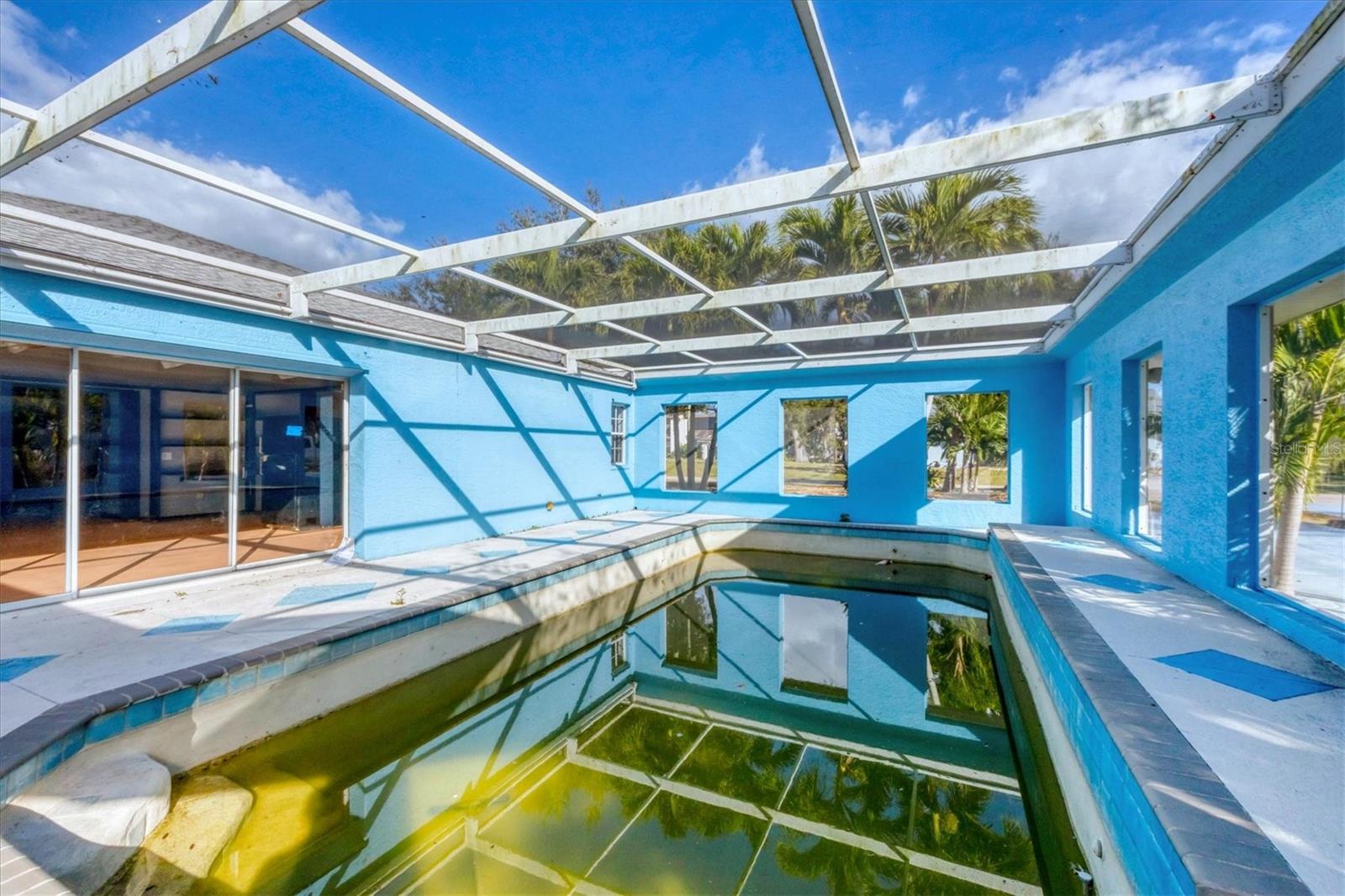 SOUTH VENICE - Residential